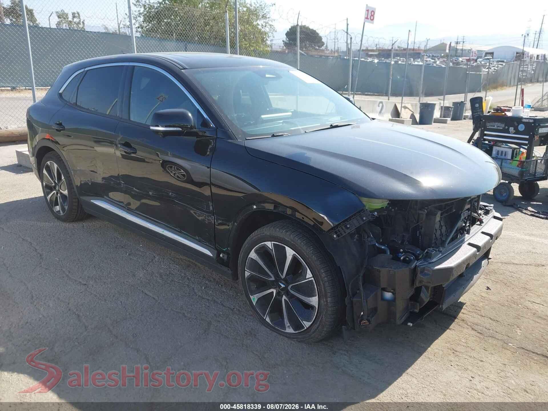 2023 VINFAST VF 8 — VIN RLLV1AFA5PH002627