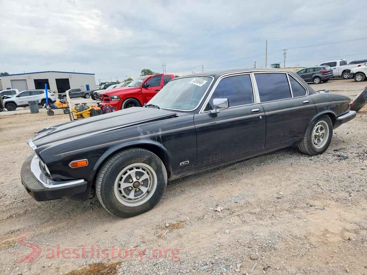 1984 JAGUAR XJ6 — VIN SAJAV1340EC375565