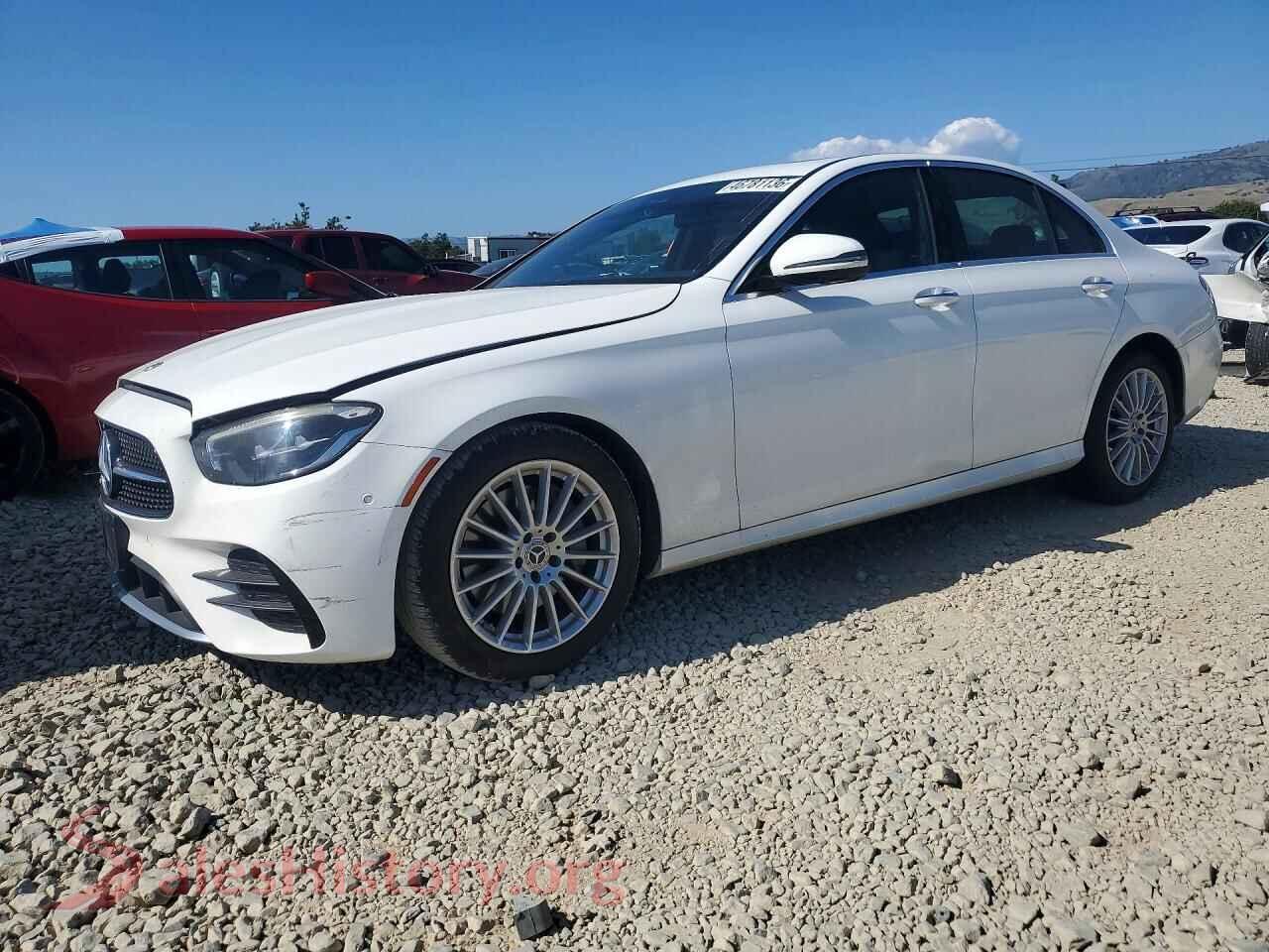 2022 MERCEDES-BENZ E-CLASS — VIN W1KZF8DB7NB096212