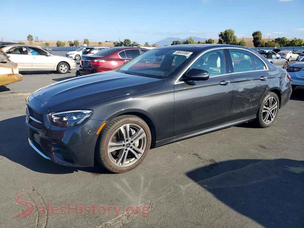 2021 MERCEDES-BENZ E-CLASS — VIN W1KZF8DB9MB002264
