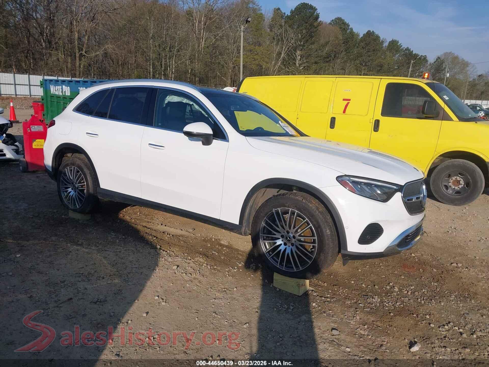 2023 MERCEDES-BENZ GLC 300 — VIN W1NKM4GB7PF025859