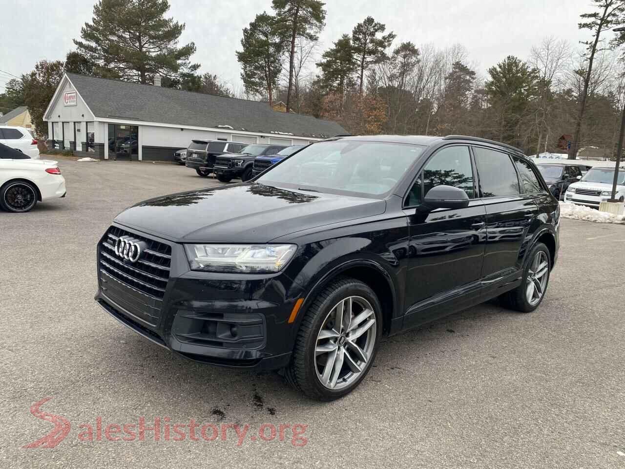 2017 AUDI Q7 — VIN WA1VAAF79HD043568