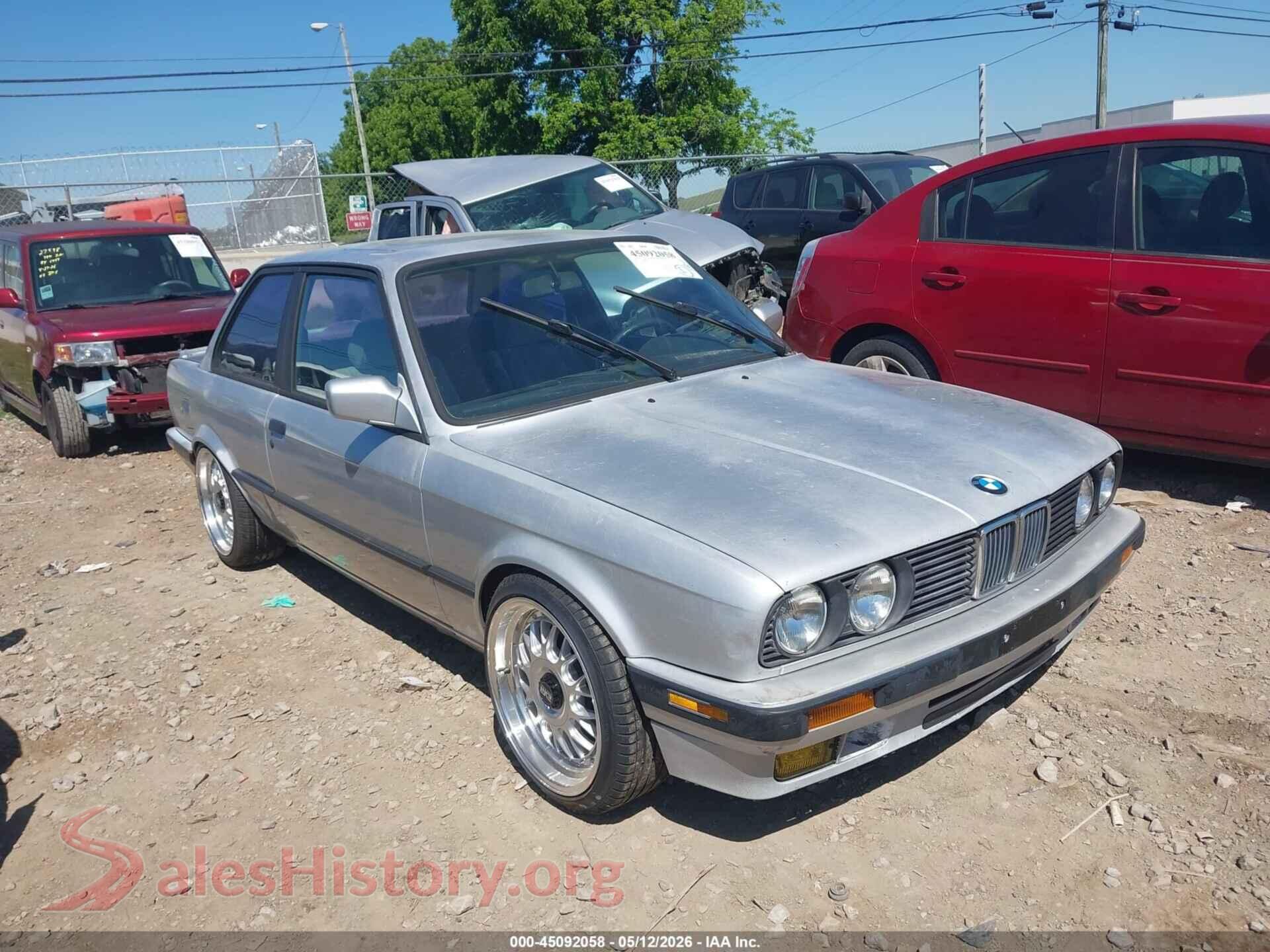 1991 BMW 318 — VIN WBAAF9312MEE74052