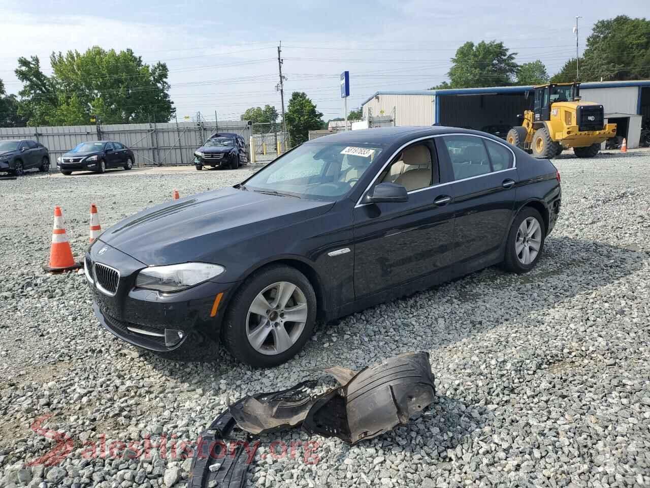 2011 BMW 5 SERIES — VIN WBAFR1C52BC744646
