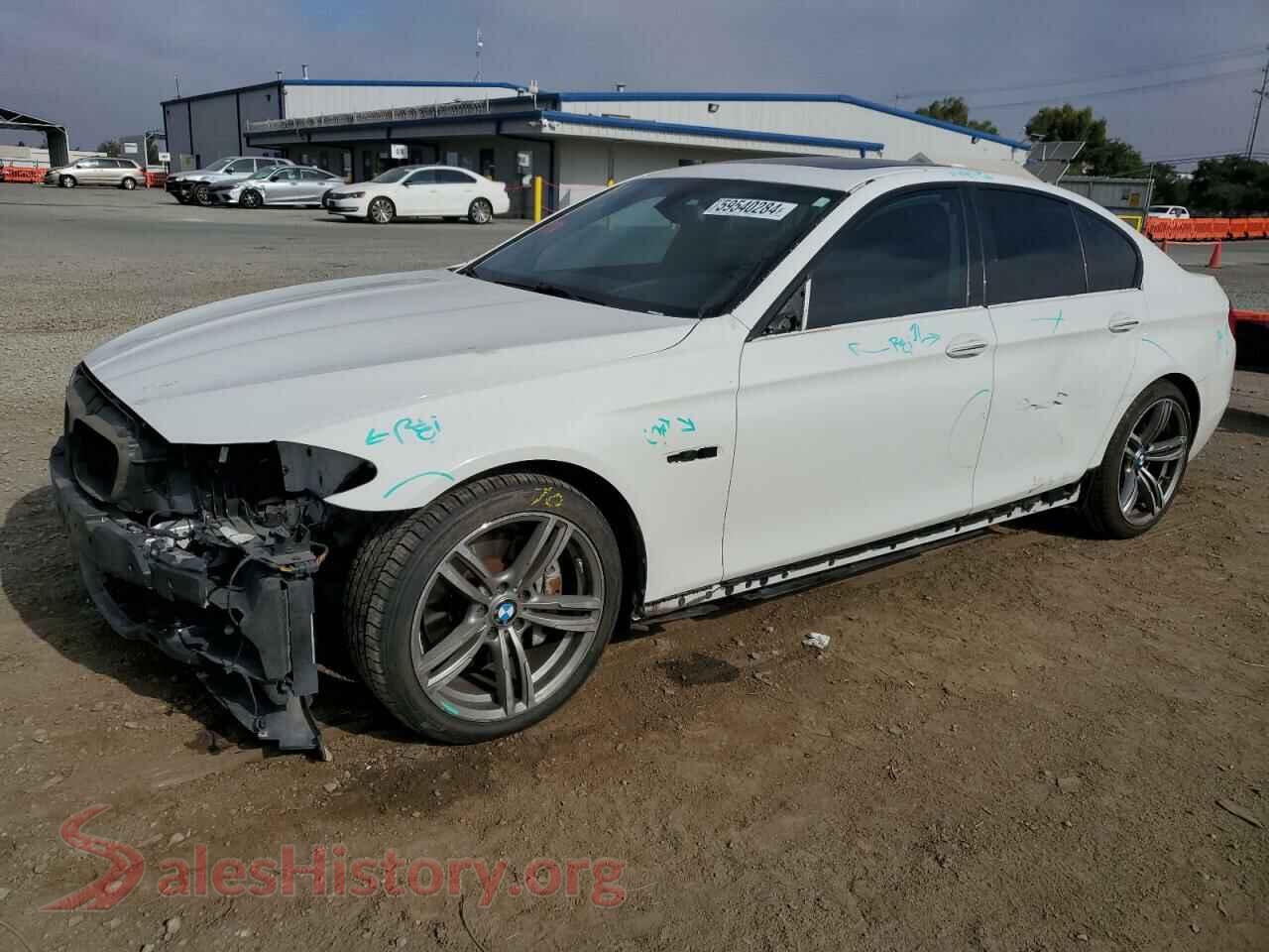 2013 BMW 5 SERIES — VIN WBAFR7C58DC827388