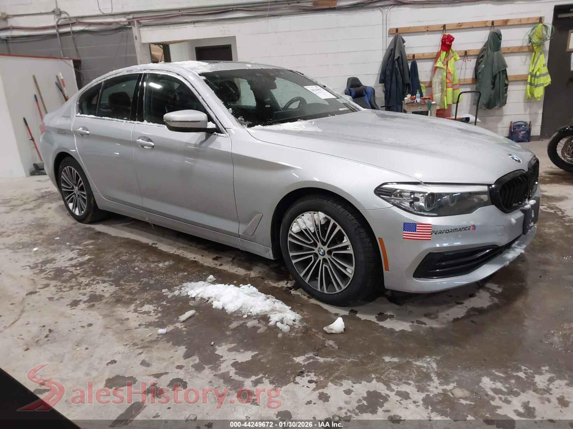 2019 BMW 530I — VIN WBAJA7C53KWW25216