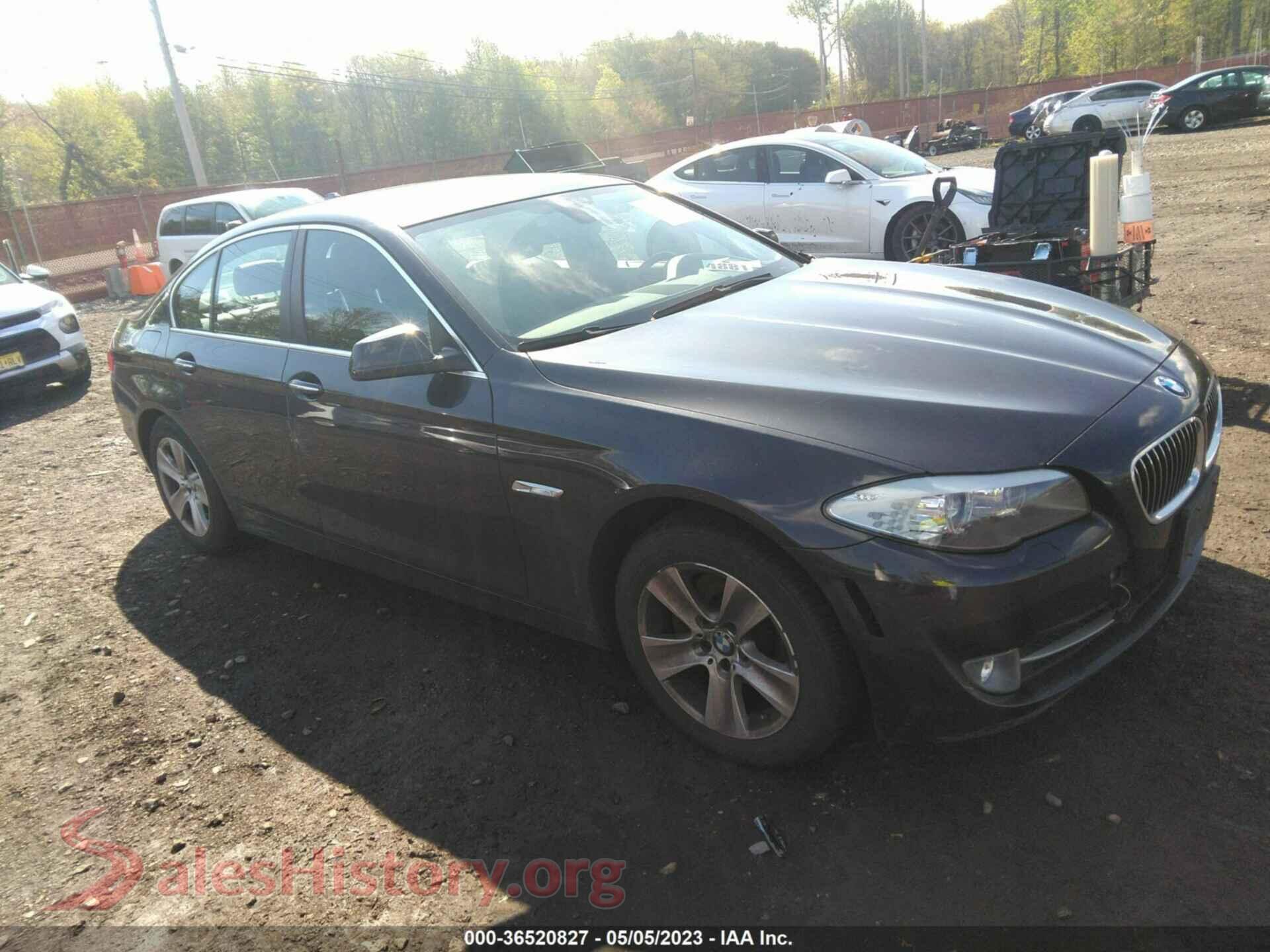 2013 BMW 5 SERIES — VIN WBAXH5C51DD112930