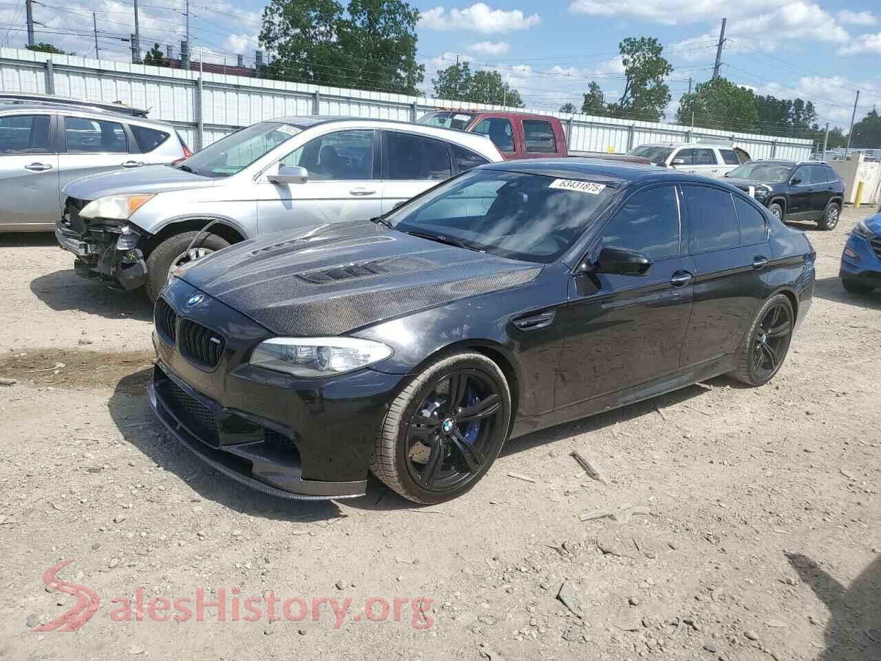 2013 BMW M5 — VIN WBSFV9C50DD096291