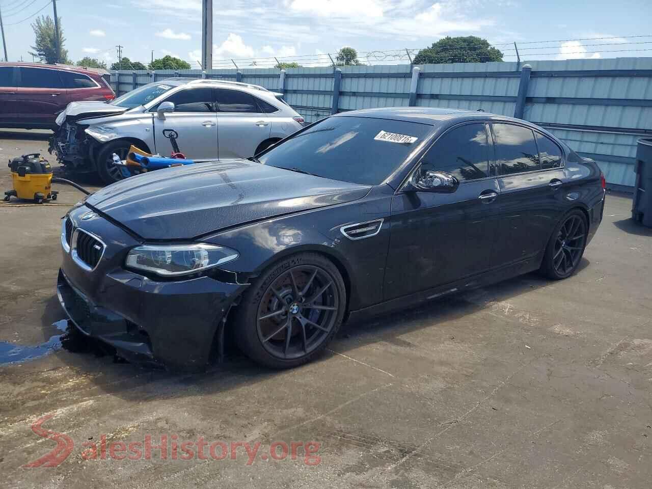 2015 BMW M5 — VIN WBSFV9C50FD594803