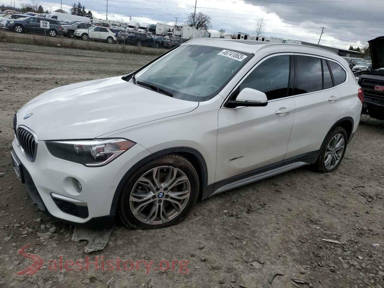 2017 BMW X1 — VIN WBXHT3C35H5F76043
