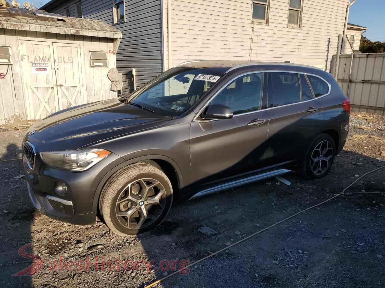 2018 BMW X1 — VIN WBXHT3C36J3H30261