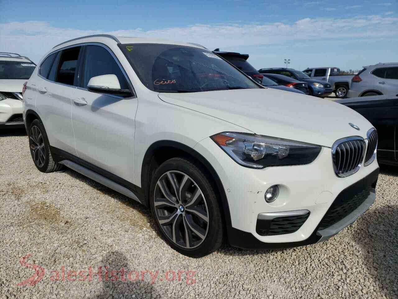 2018 BMW X1 — VIN WBXHU7C33J3H43845