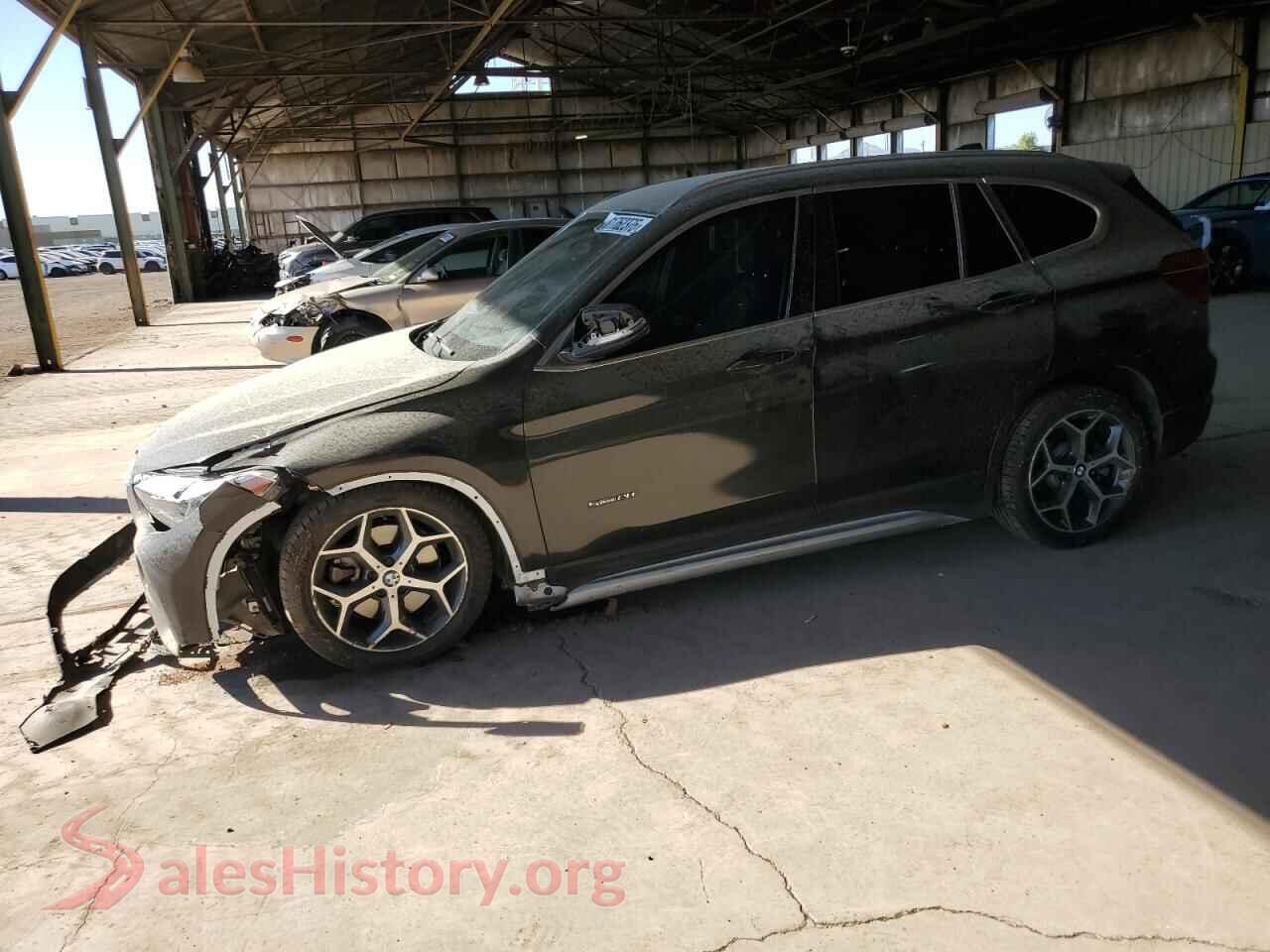2017 BMW X1 — VIN WBXHU7C3XH5H33165