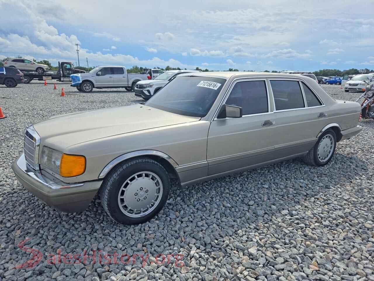 1987 MERCEDES-BENZ 560-CLASS — VIN WDBCA39D3HA338420