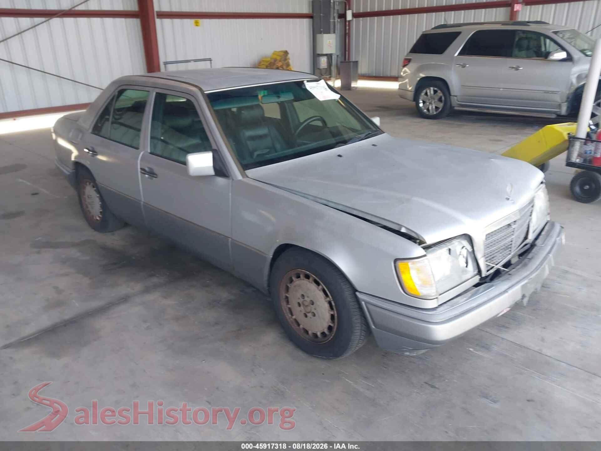 1995 MERCEDES-BENZ E — VIN WDBEA32E1SC261084