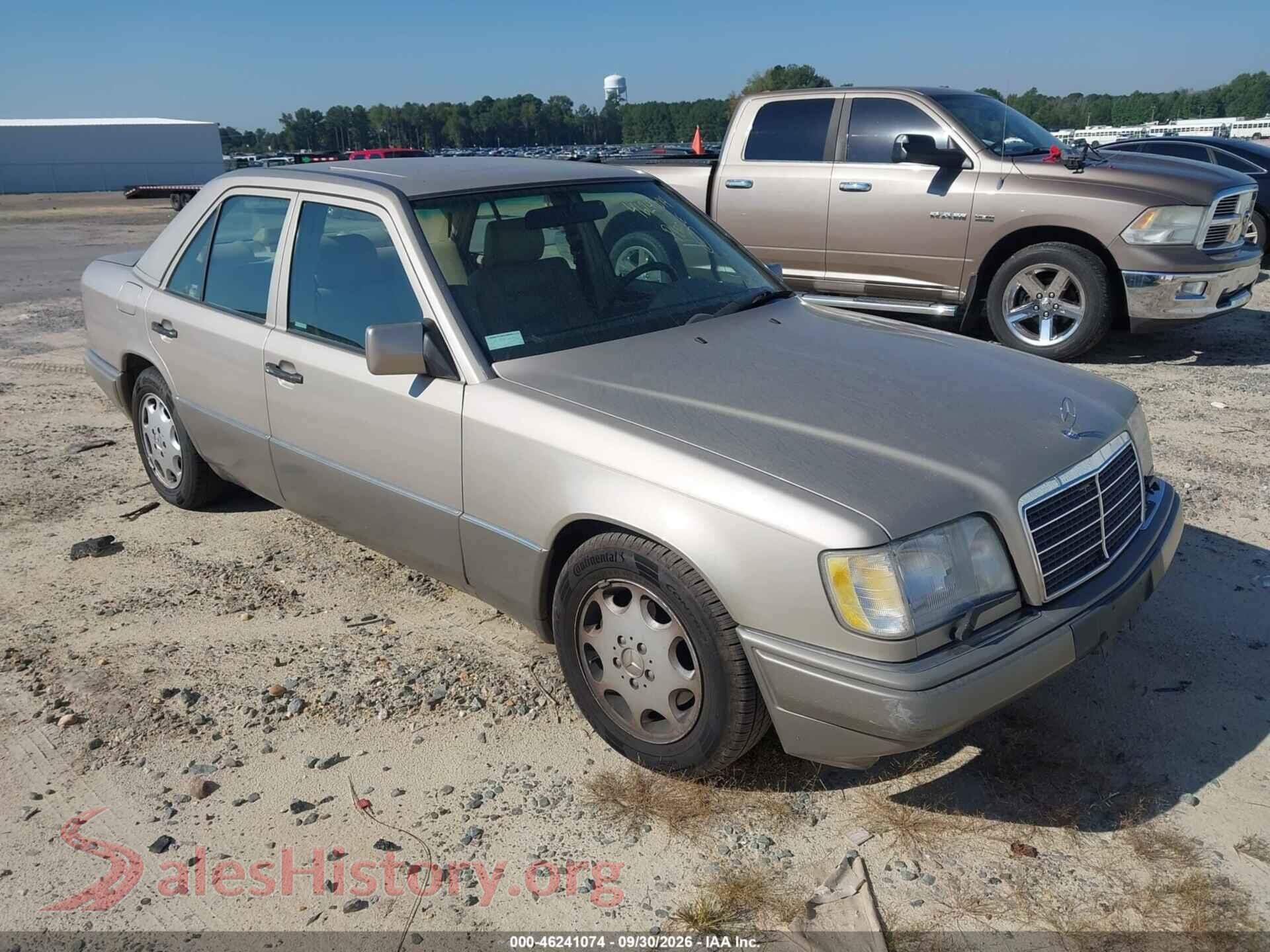1994 MERCEDES-BENZ E — VIN WDBEA32E2RC117599
