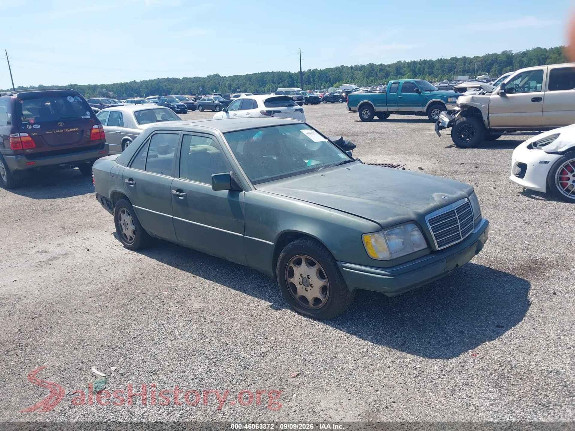 1995 MERCEDES-BENZ E — VIN WDBEA32EXSC222736