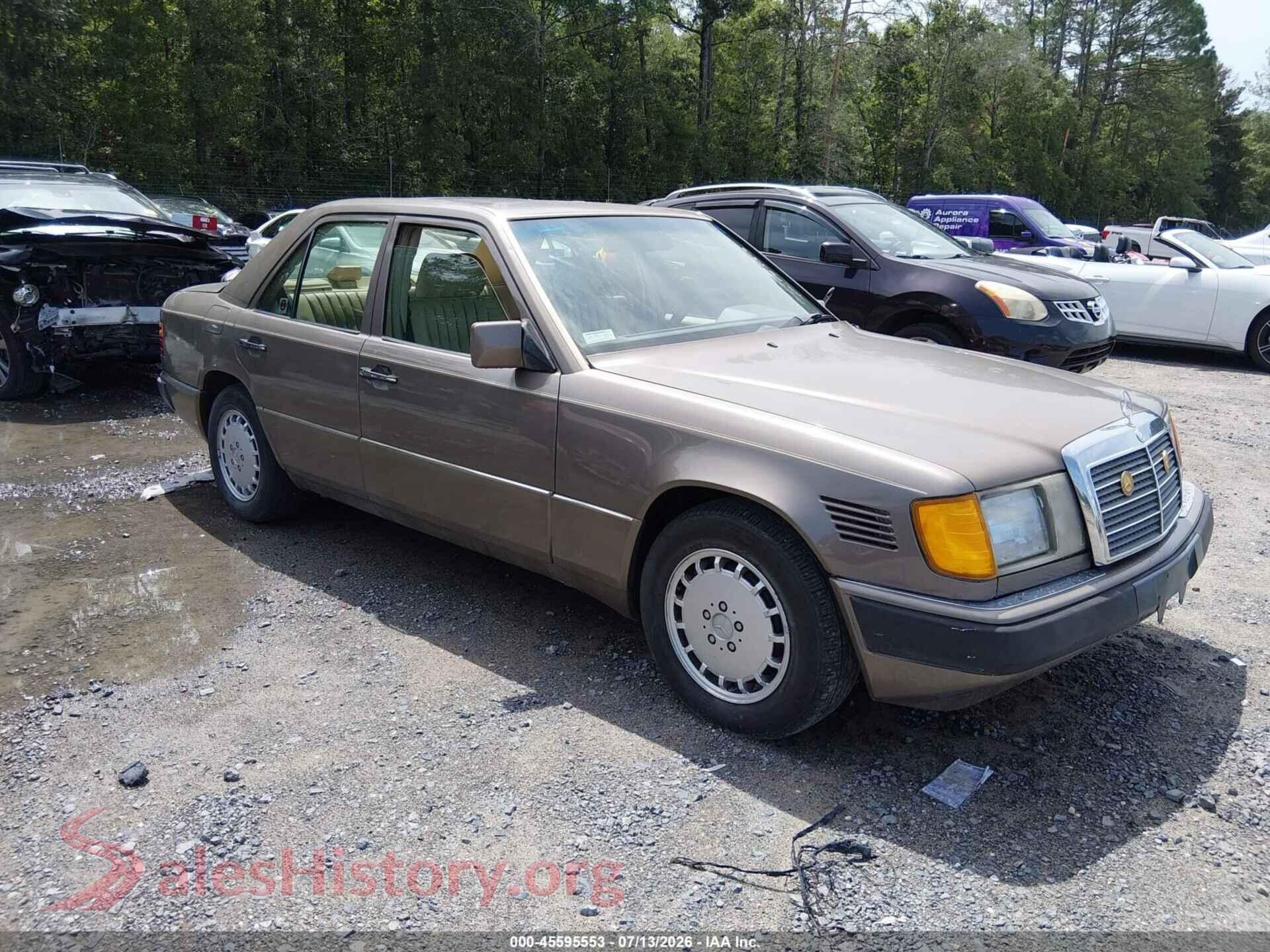 1992 MERCEDES-BENZ 300 — VIN WDBEB28E3NB638815