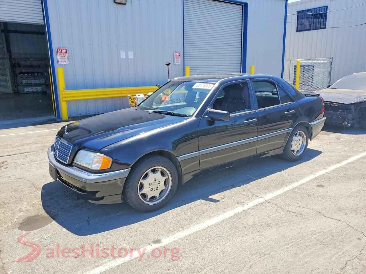 1998 MERCEDES-BENZ C-CLASS — VIN WDBHA23G3WA602655