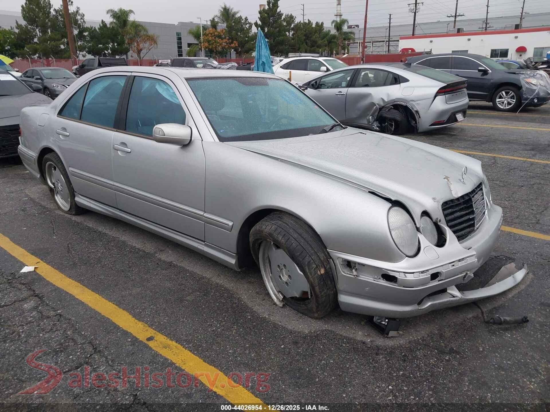 2001 MERCEDES-BENZ E 55 AMG — VIN WDBJF74J91B275207