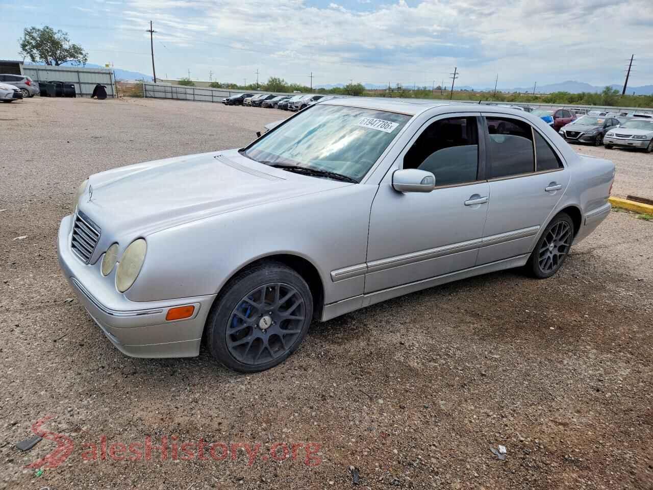 2000 MERCEDES-BENZ E-CLASS — VIN WDBJF83J6YX034323