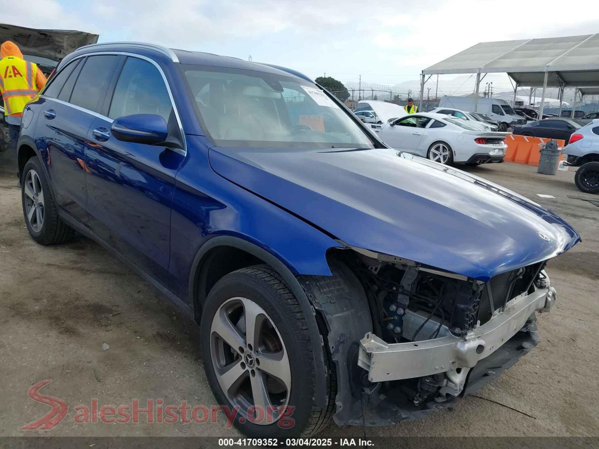 2018 MERCEDES-BENZ GLC 300 — VIN WDC0G4JB2JV040730