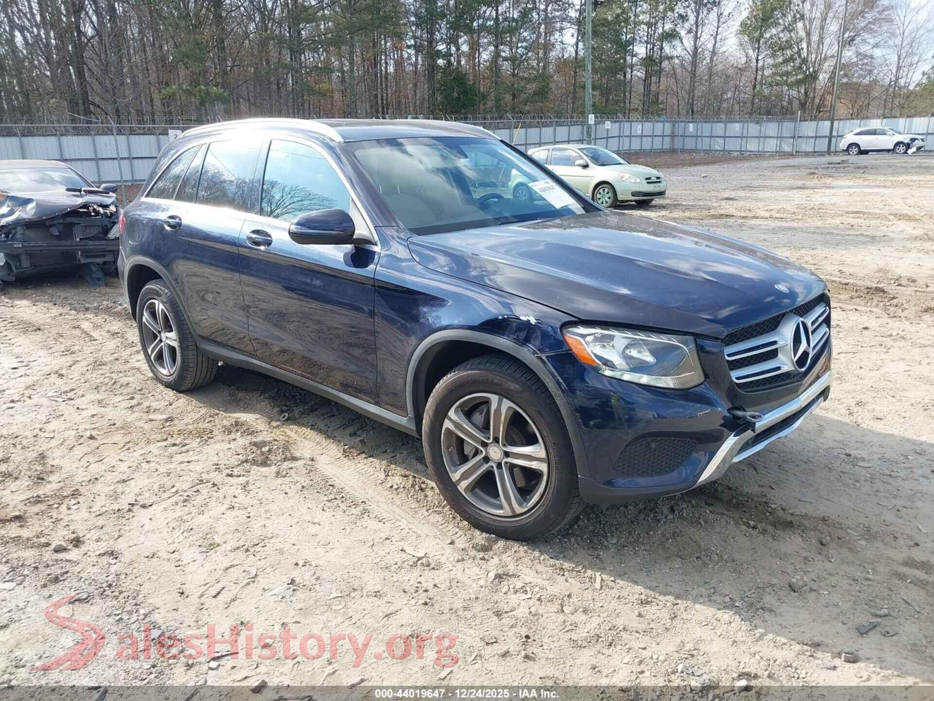 2016 MERCEDES-BENZ GLC 300 — VIN WDC0G4JB8GF103560
