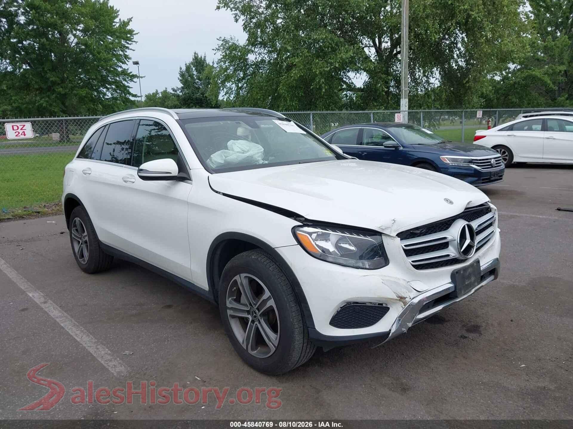 2019 MERCEDES-BENZ GLC 300 — VIN WDC0G4KB0KF558457