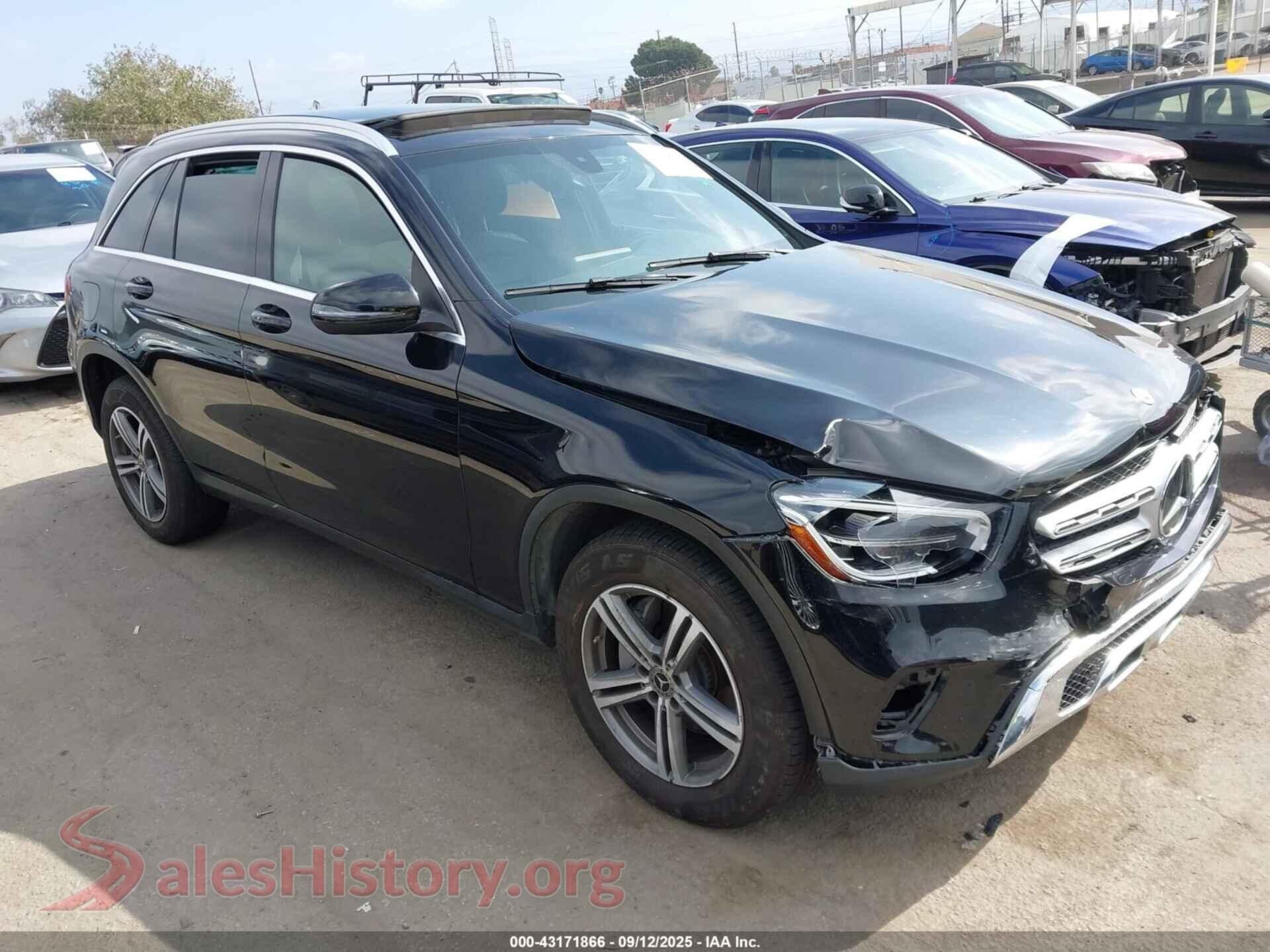 2020 MERCEDES-BENZ GLC 300 — VIN WDC0G8DB3LF690750