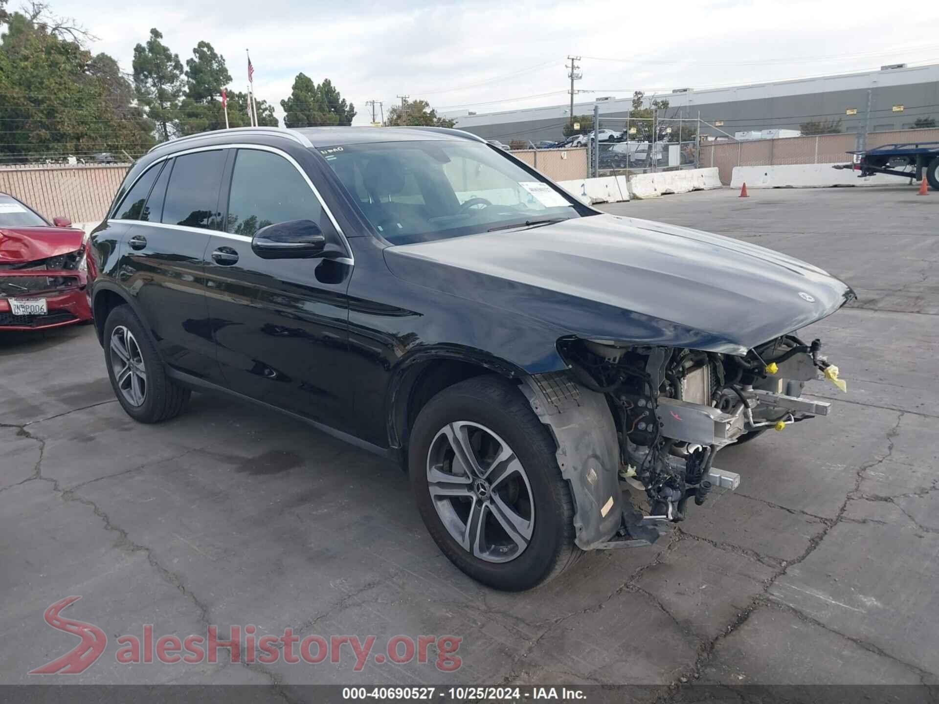2020 MERCEDES-BENZ GLC 300 — VIN WDC0G8EB0LF750630