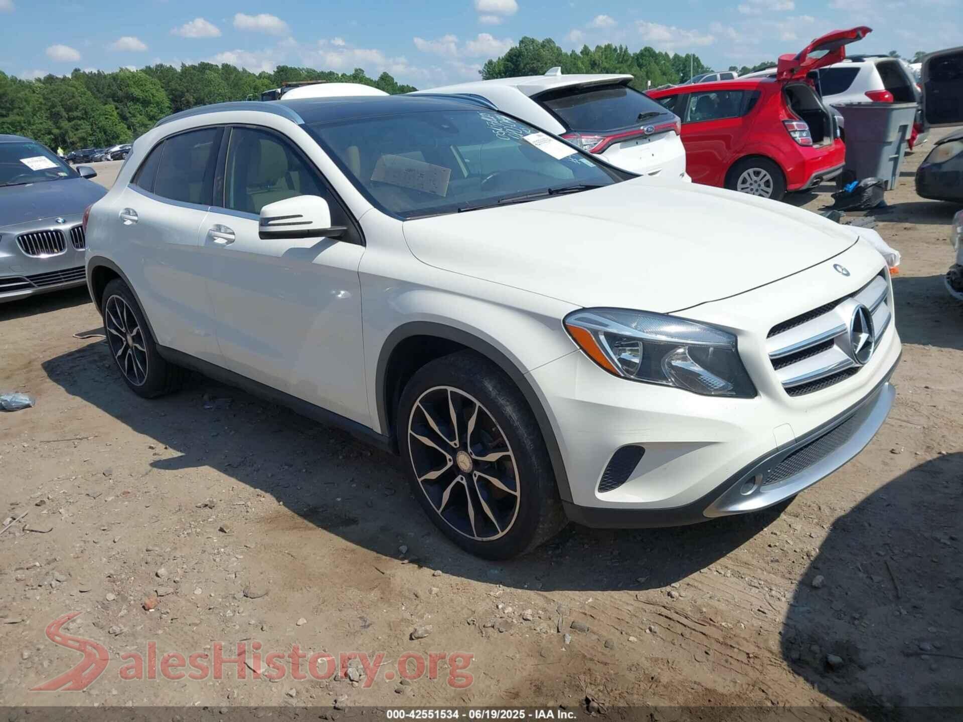 2016 MERCEDES-BENZ GLA 250 — VIN WDCTG4EB2GJ269075
