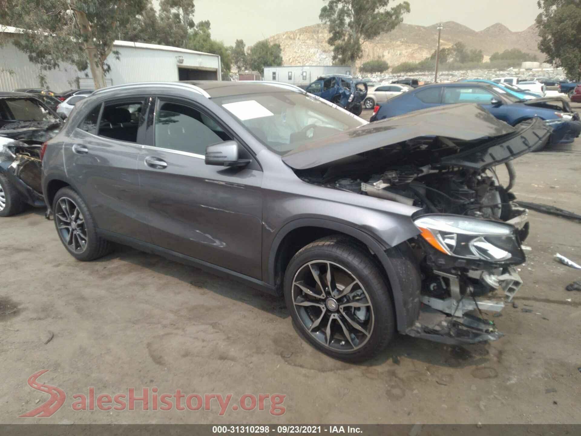 2017 MERCEDES-BENZ GLA — VIN WDCTG4GB4HJ344597