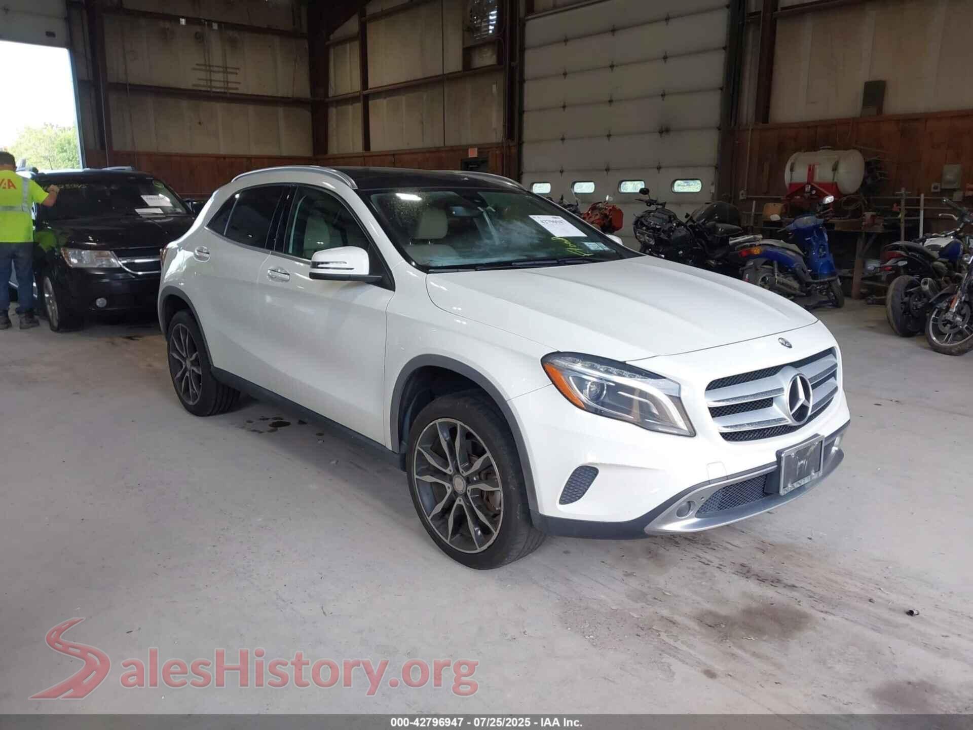 2016 MERCEDES-BENZ GLA 250 — VIN WDCTG4GB5GJ252820