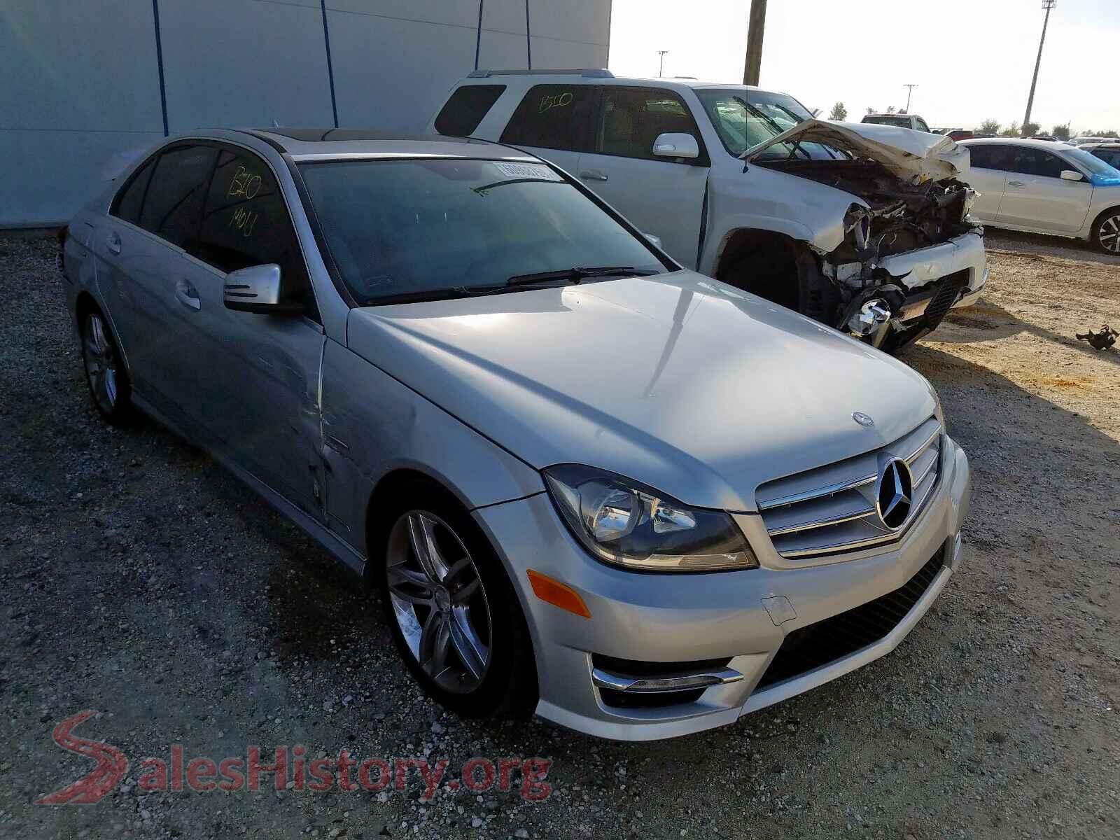 2012 MERCEDES-BENZ C 250 — VIN WDDGF4HB0CA673370