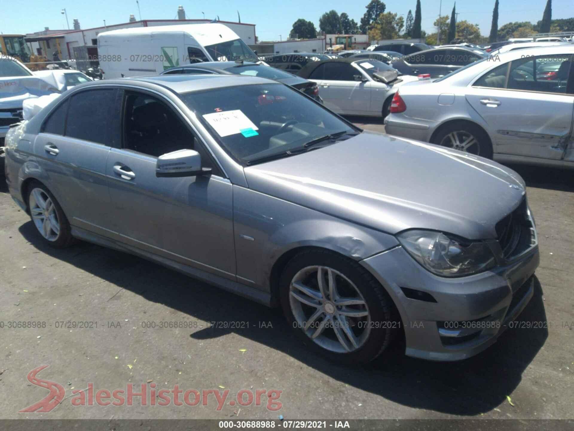 2012 MERCEDES-BENZ C-CLASS — VIN WDDGF4HB0CR234672