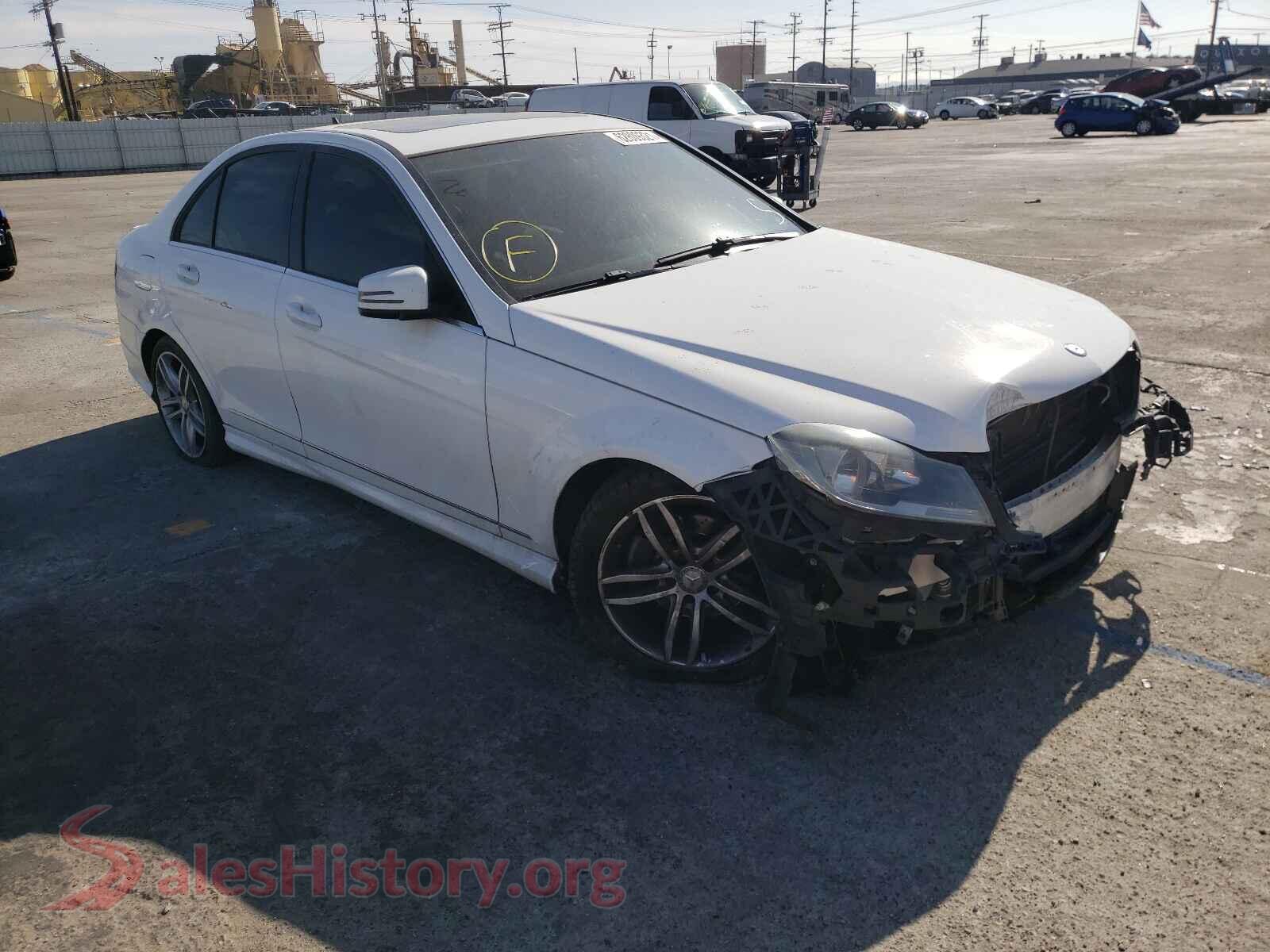 2014 MERCEDES-BENZ C-CLASS — VIN WDDGF4HB0EG194124