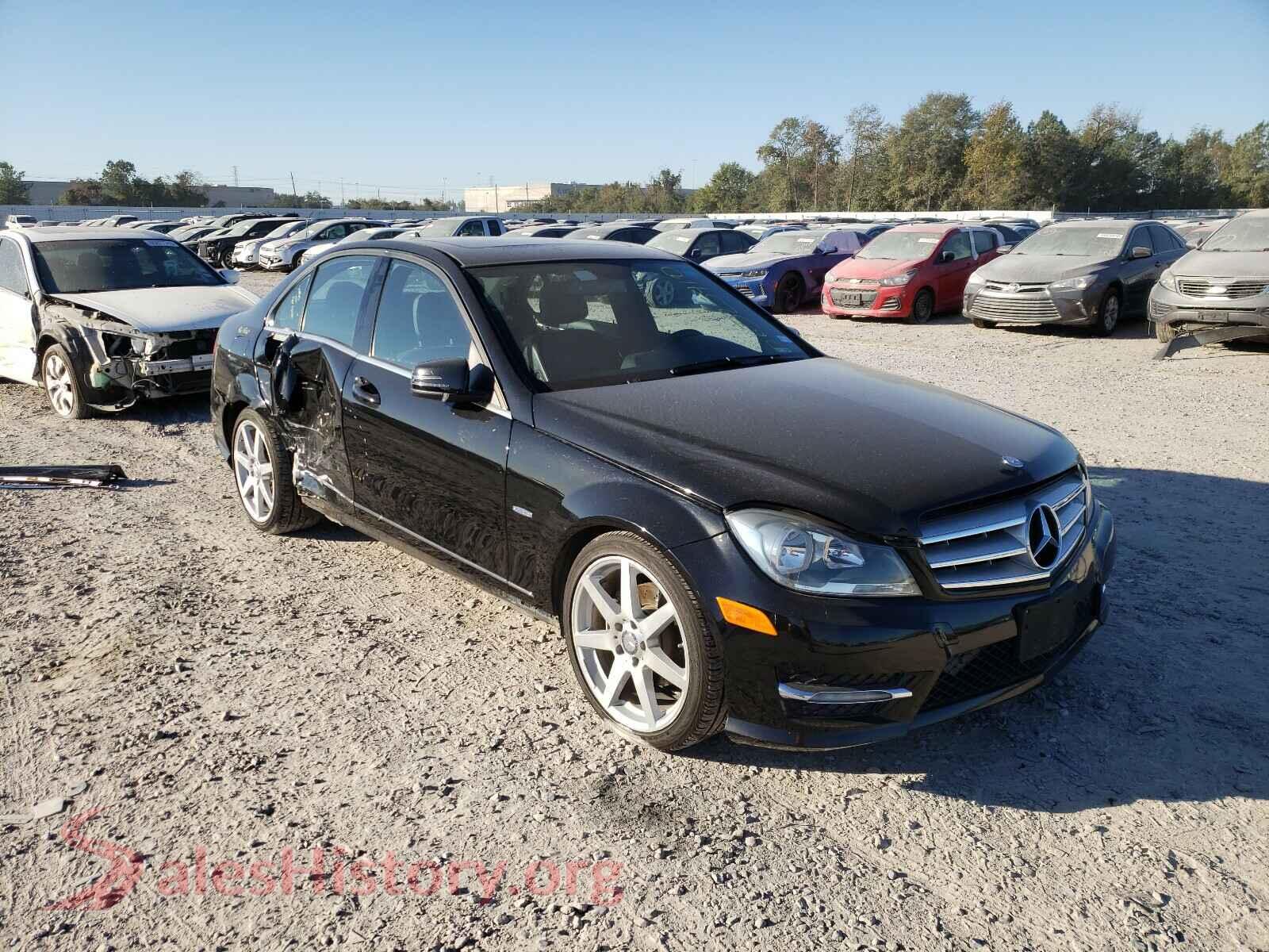 2012 MERCEDES-BENZ C CLASS — VIN WDDGF4HB1CR224118