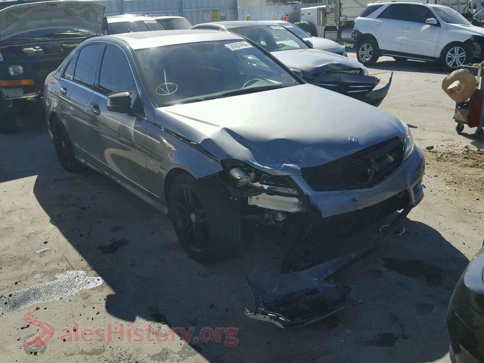 2012 MERCEDES-BENZ C 250 — VIN WDDGF4HB2CR204959