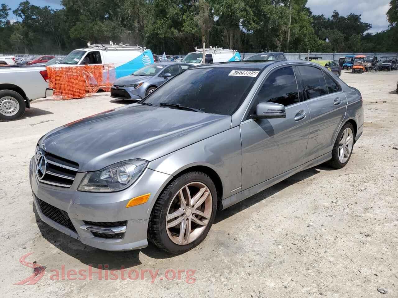 2014 MERCEDES-BENZ C-CLASS — VIN WDDGF4HB2EG250418