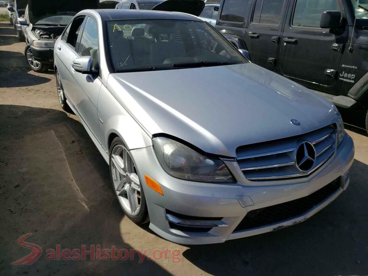 2012 MERCEDES-BENZ C-CLASS — VIN WDDGF4HB3CR203481