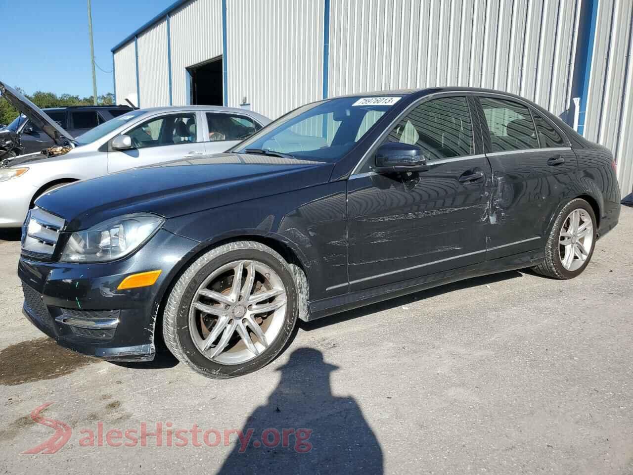 2013 MERCEDES-BENZ C-CLASS — VIN WDDGF4HB3DR294110