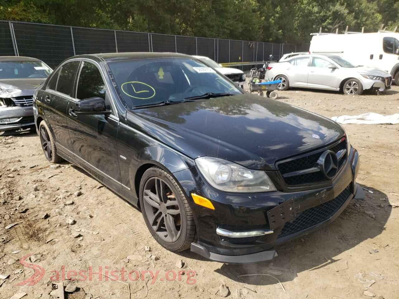 2012 MERCEDES-BENZ C-CLASS — VIN WDDGF4HB5CR205636