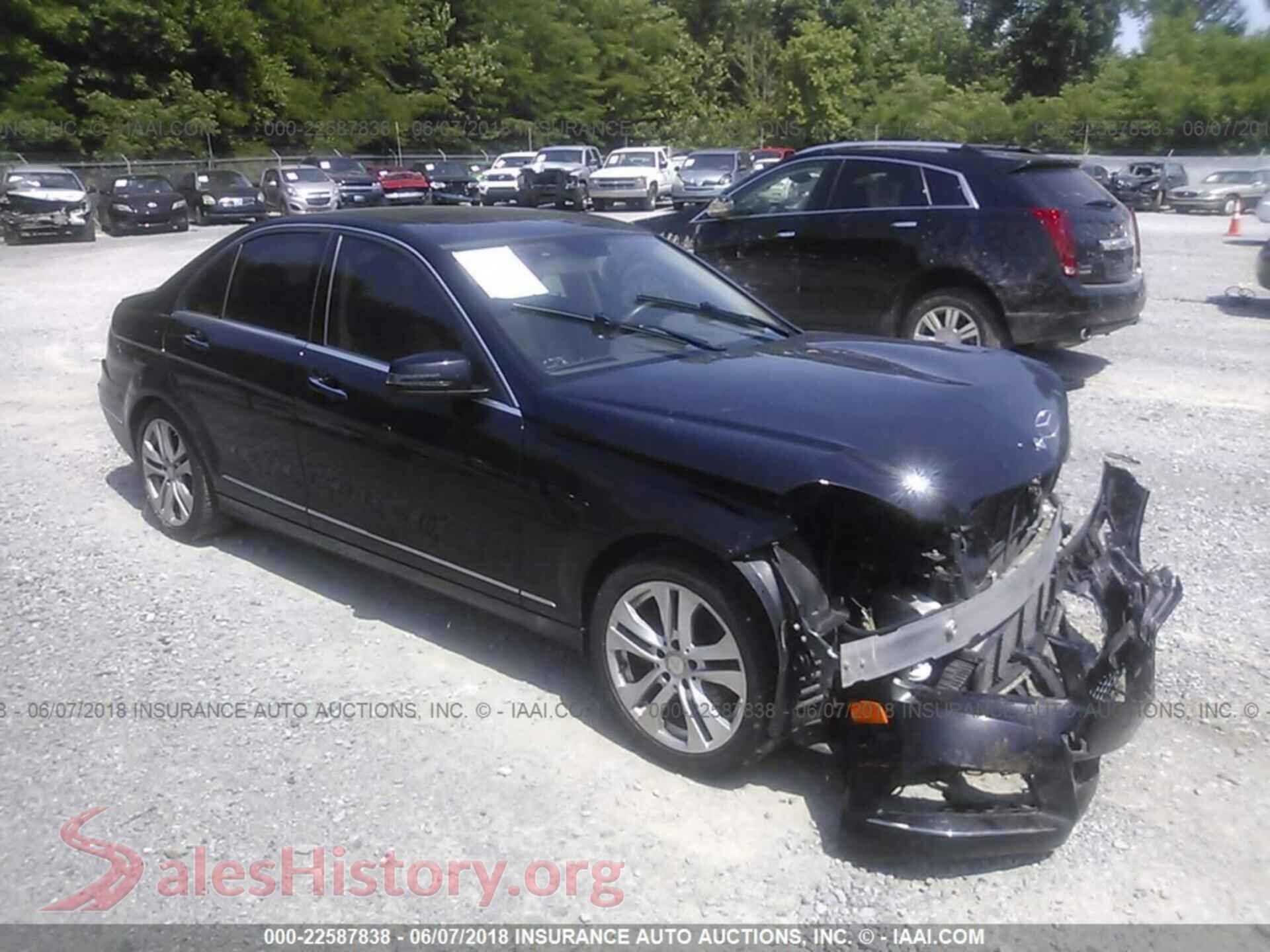 2013 Mercedes-benz C — VIN WDDGF4HB5DR263506