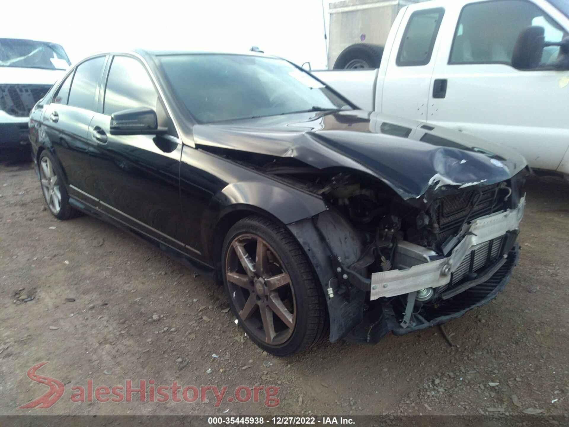 2014 MERCEDES-BENZ C-CLASS — VIN WDDGF4HB5EA959864