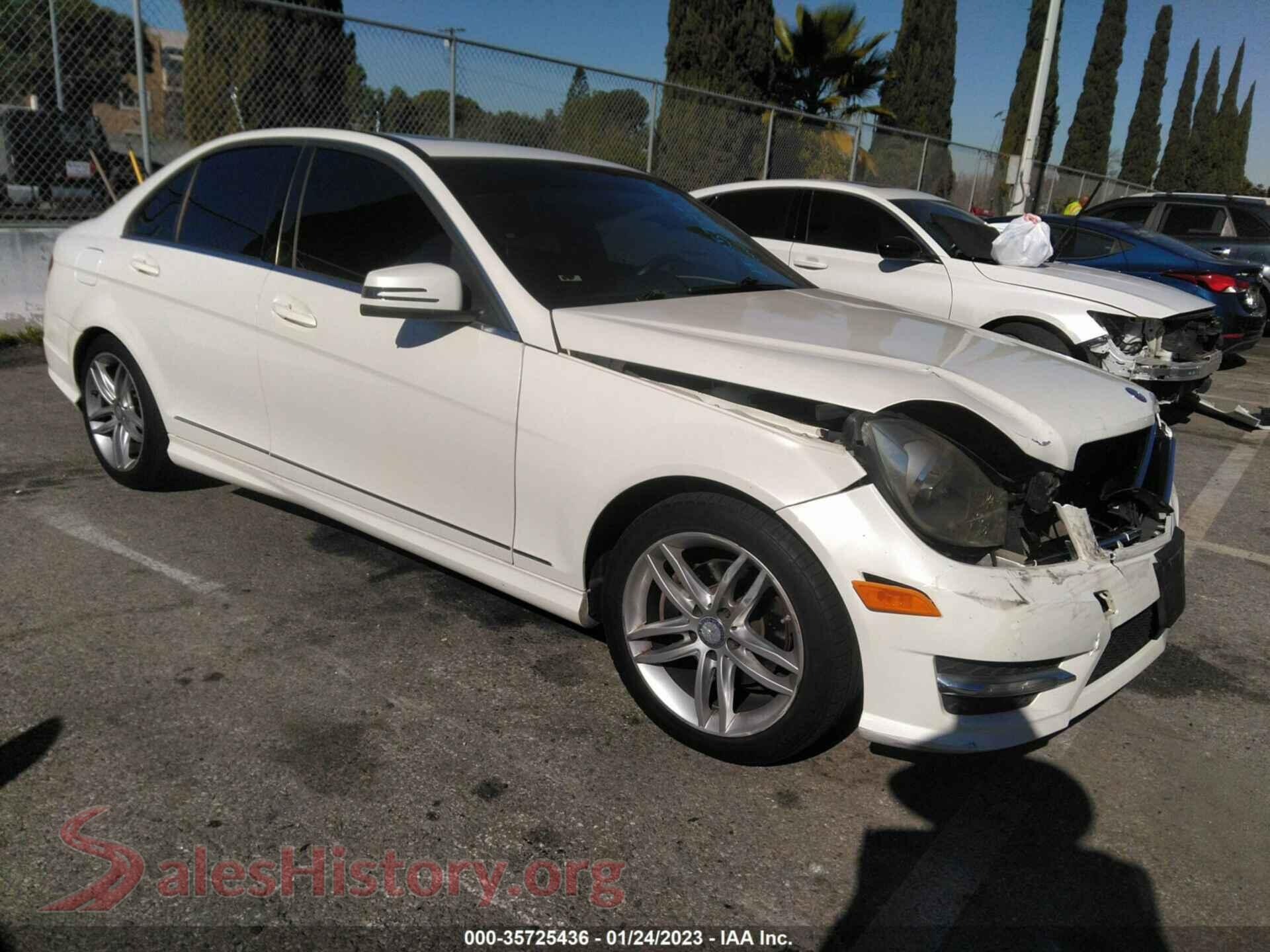 2014 MERCEDES-BENZ C-CLASS — VIN WDDGF4HB5EG232270