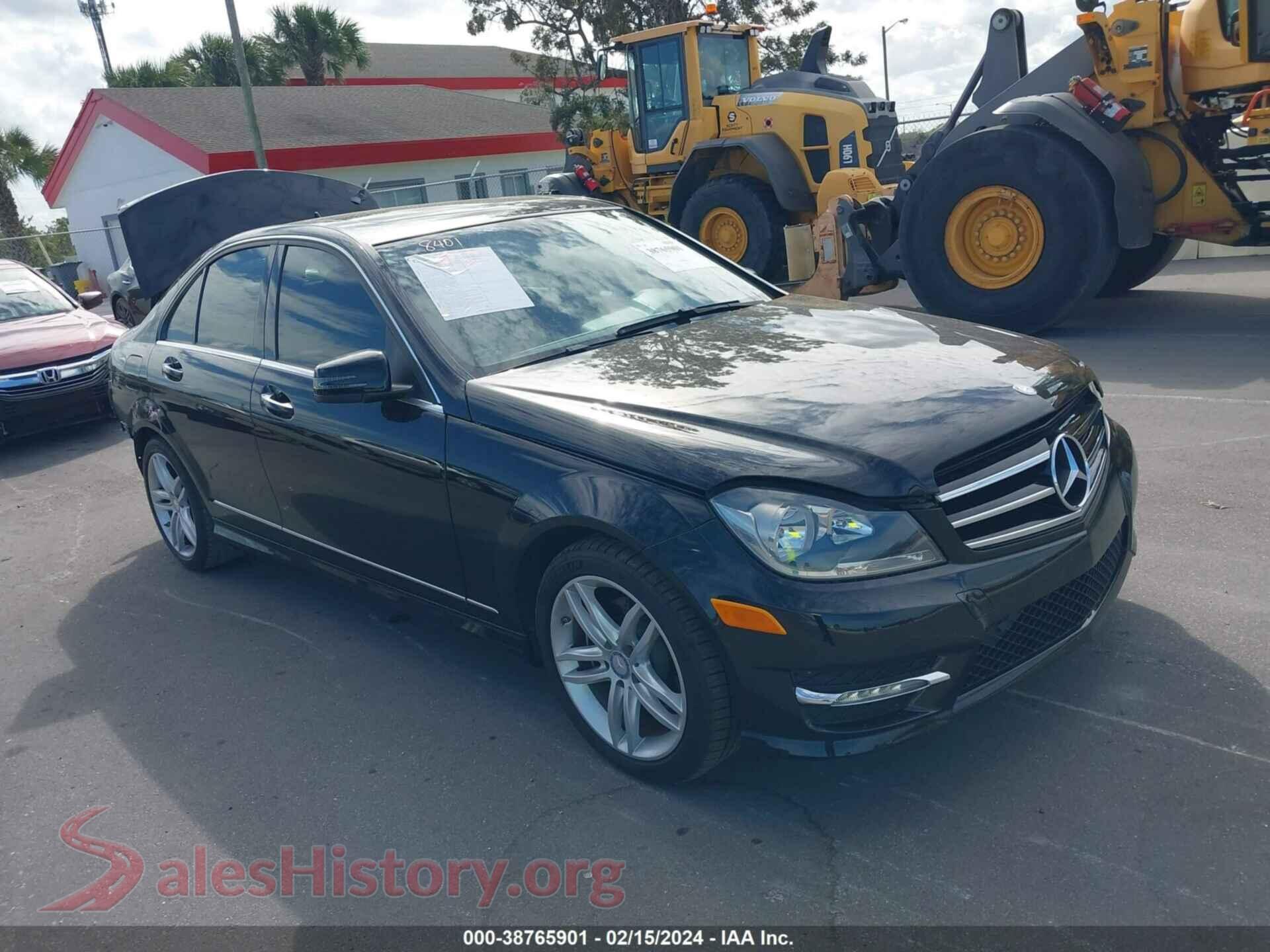 2014 MERCEDES-BENZ C 250 — VIN WDDGF4HB6EA932642