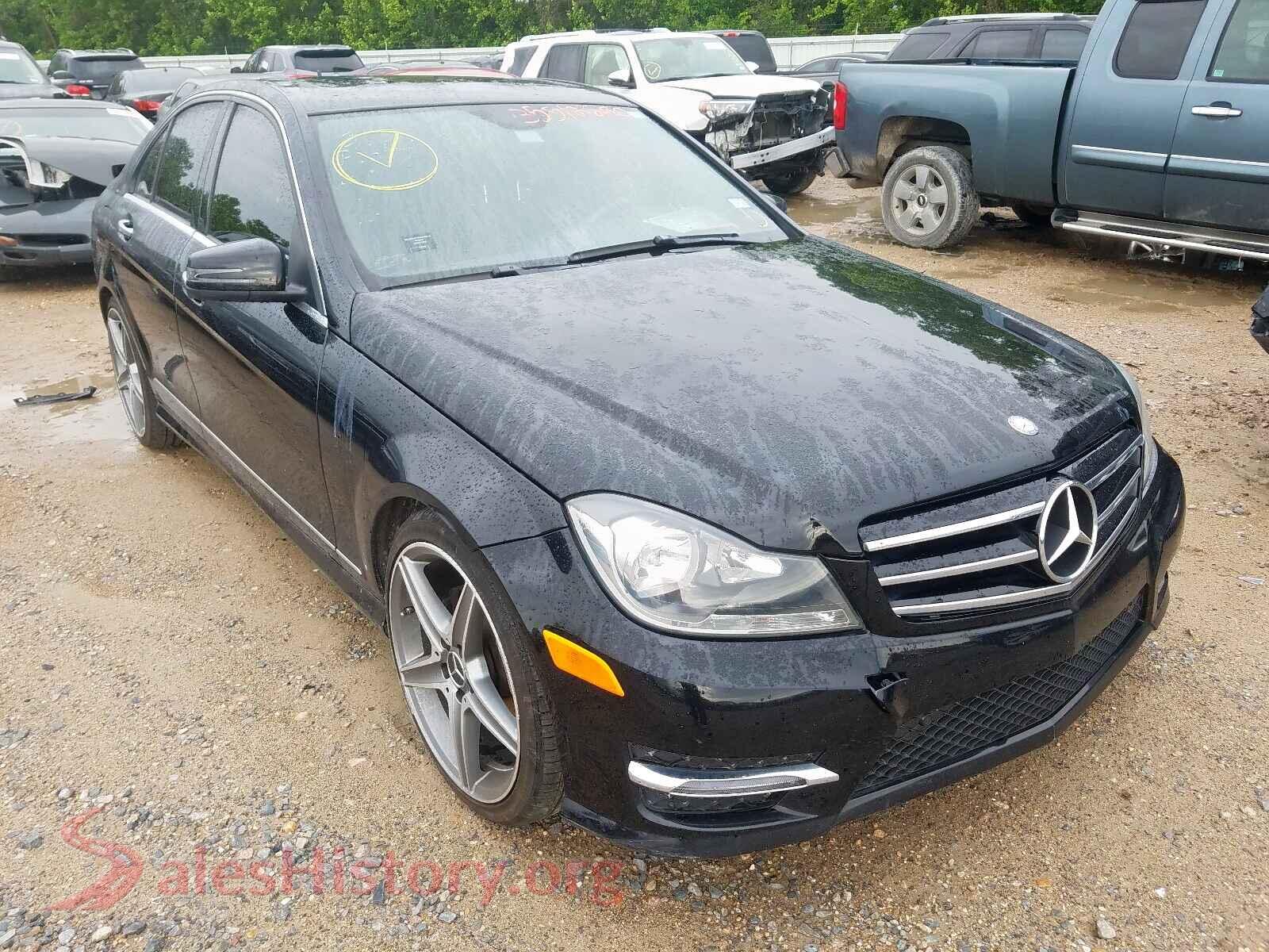 2014 MERCEDES-BENZ C CLASS — VIN WDDGF4HB6EA953815