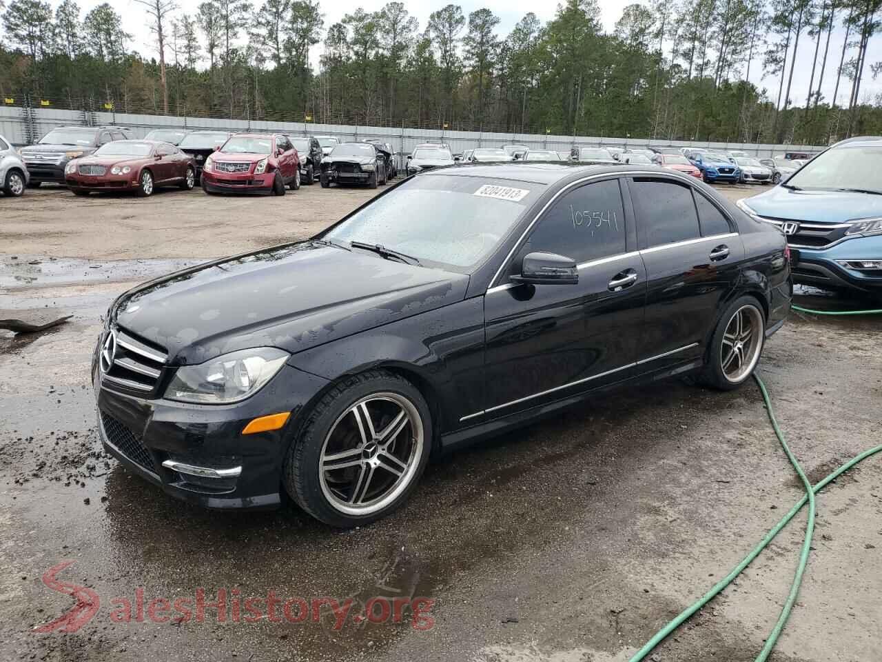 2014 MERCEDES-BENZ C-CLASS — VIN WDDGF4HB6ER303674
