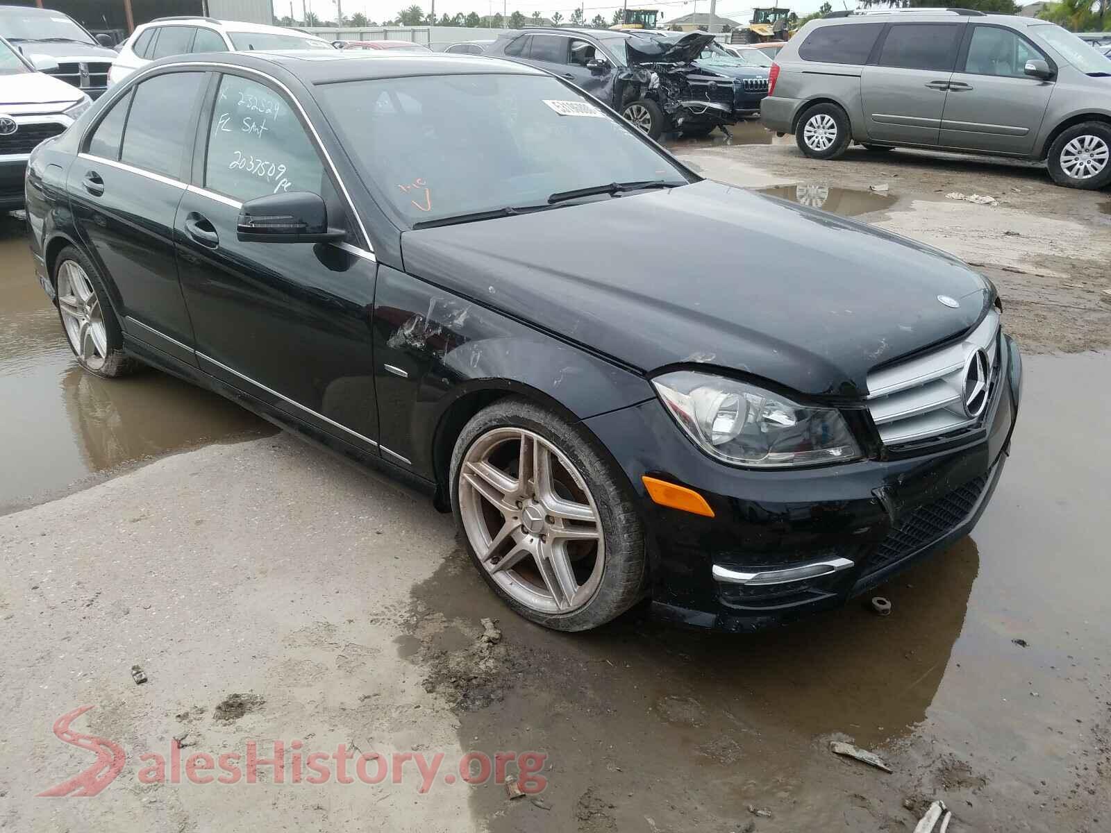 2012 MERCEDES-BENZ C CLASS — VIN WDDGF4HB7CR232529