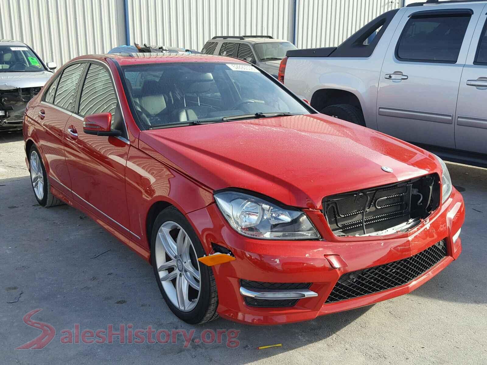 2013 MERCEDES-BENZ C 250 — VIN WDDGF4HB7DR254886